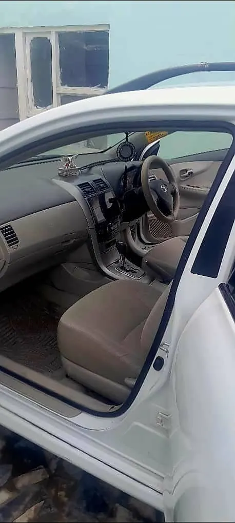 Toyota Fielder 2012 (3)