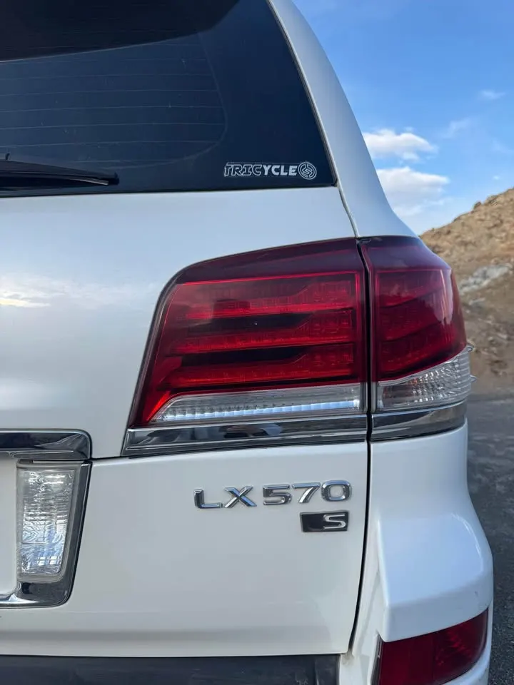 Lexus Lx 570 2013 (3)