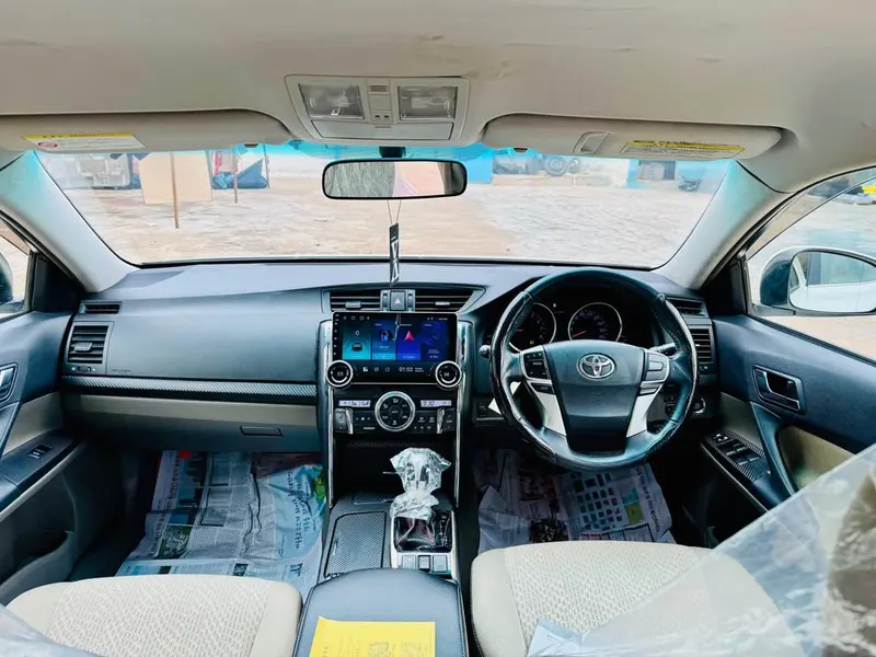Toyota Mark X Sport GS 2011 (4)