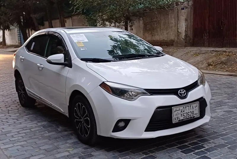 Toyota Corolla 2014 (2)