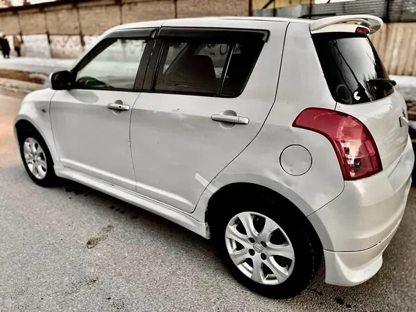 Suzuki Swift Sport 2008 (3)