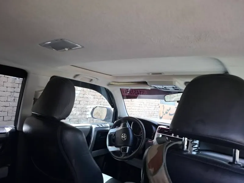 Toyota 4Runner 2018 (4)