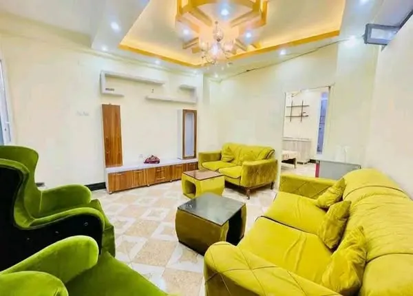 ساختمان سه منزله با دکان‌ها برای فروش، 4 اتاق، 80 m²، شهر نو، ناحیه 10 (3)