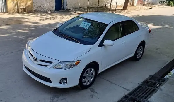 Toyota Corolla 2011 (1)
