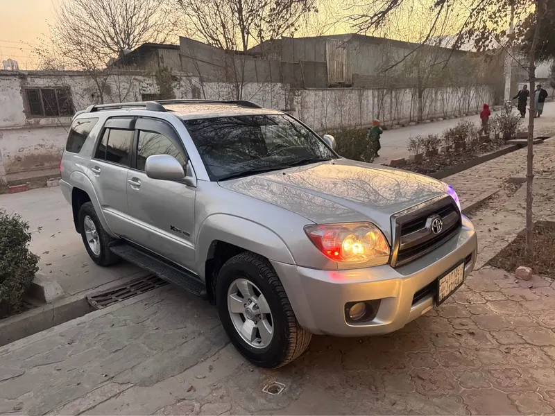 Toyota 4 Runner 2004 (2)