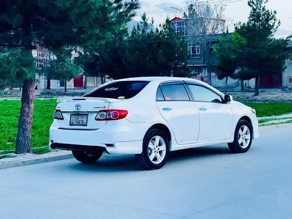 Toyota Corolla 2012 (3)