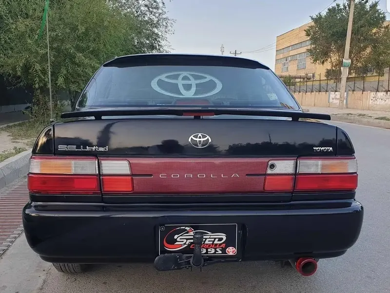 Toyota Corolla 1994 (3)