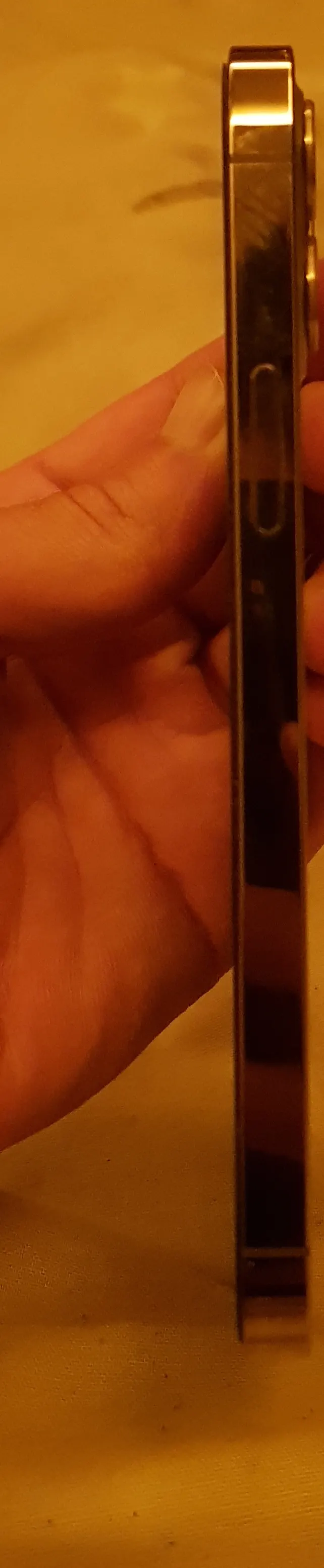 Iphon 12 pro (3)