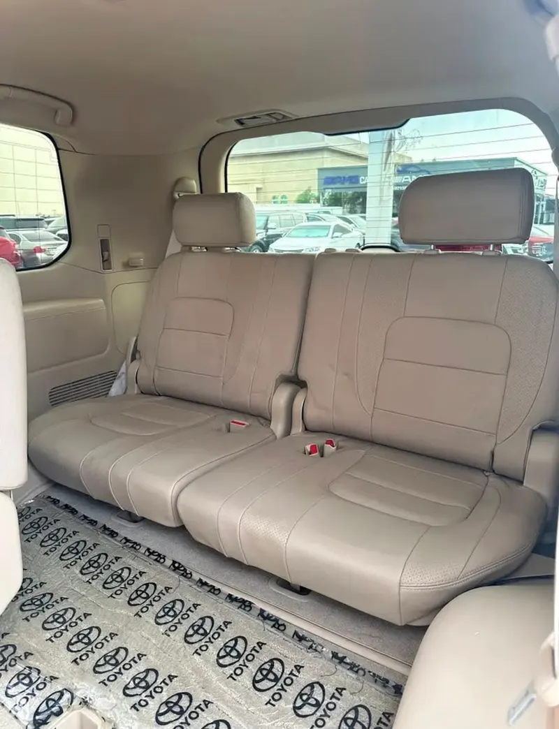 Toyota Land Cruiser 2013 (4)