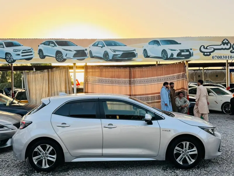 Toyota Corolla 2018 (2)
