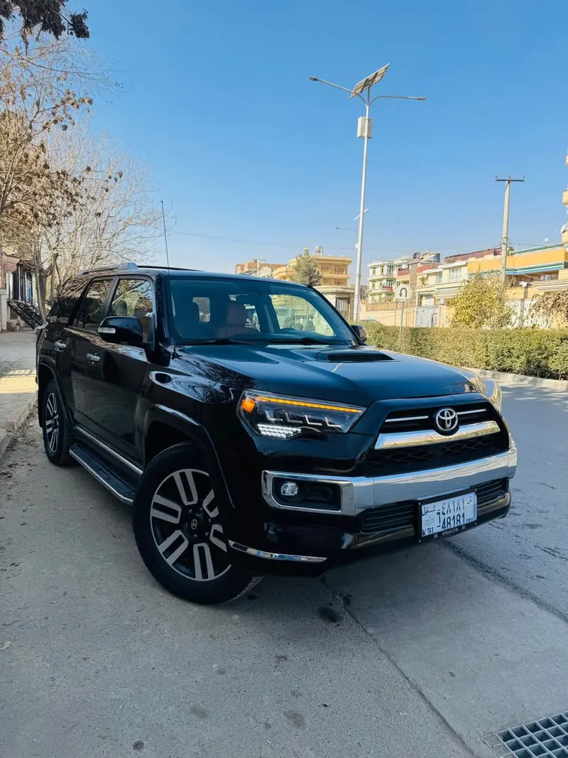 Toyota 4Runner 2012 (1)