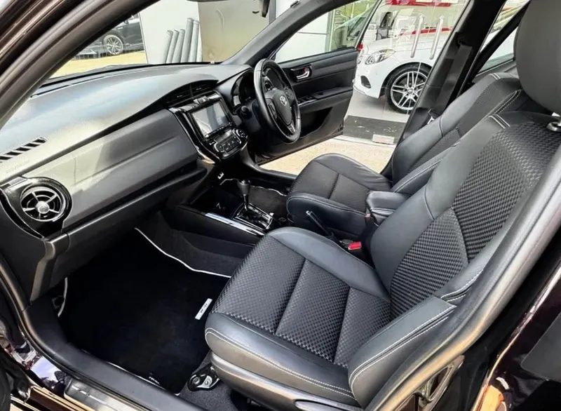 Toyota Fielder 2016 (7)
