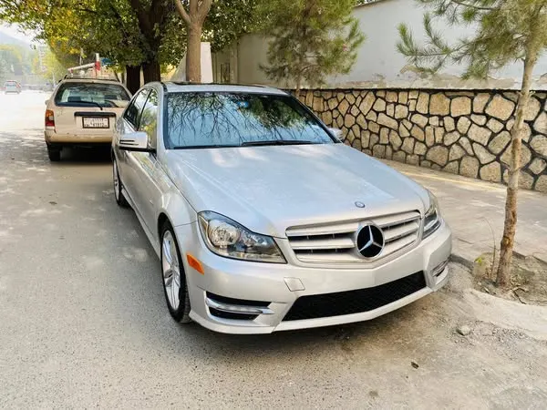 Mercedes-Benz 2012 (2)