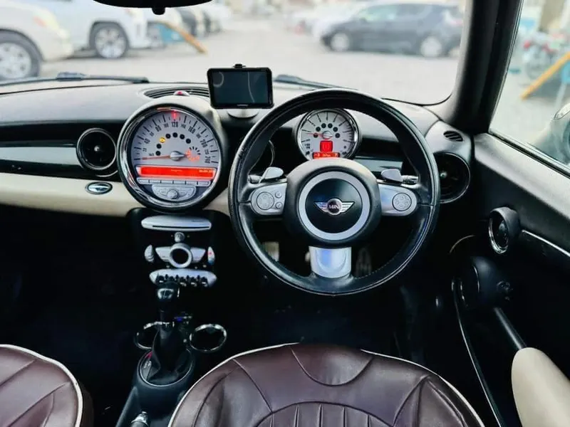 Mini Cooper S 2009 (4)