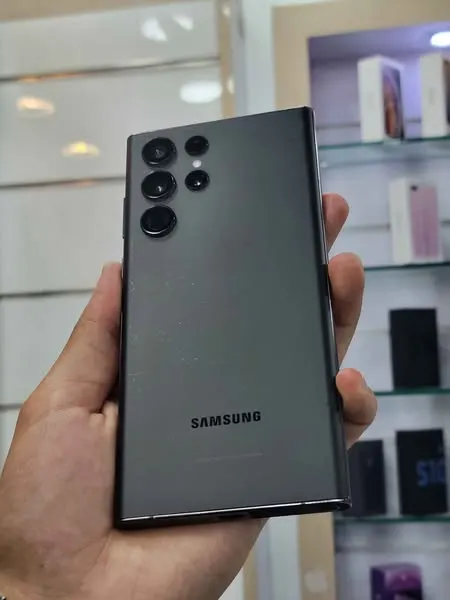 Samsung s22 (1)