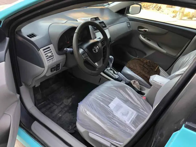 Toyota Corolla 2010 (4)