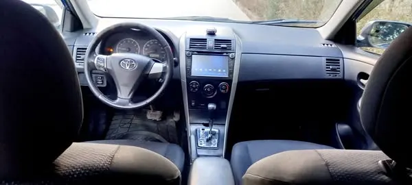 Toyota Corolla LE 2009 (4)