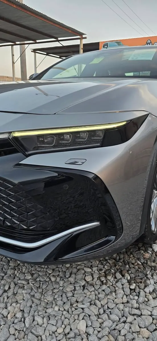 Toyota Crown 2023 (2)