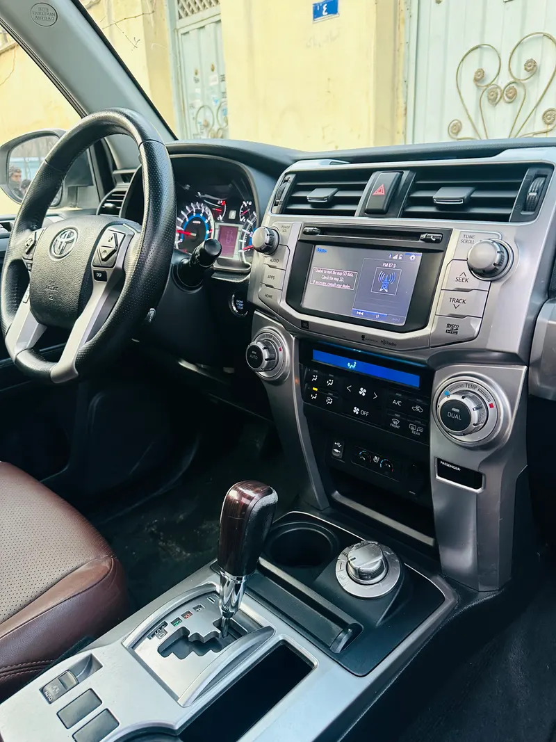 Toyota 4Runner Limited 2014 (5)