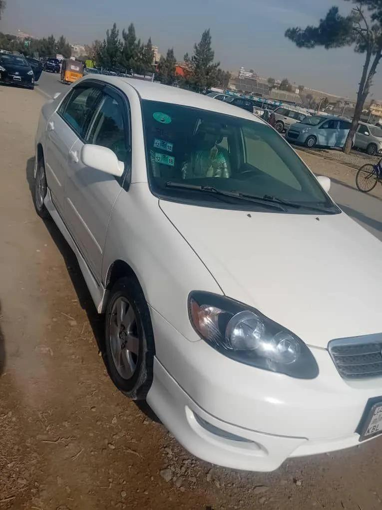 Toyota Corolla 2004 (2)