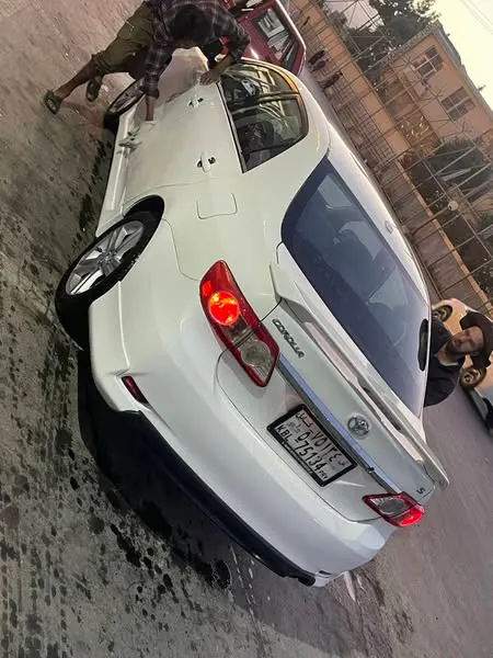 Toyota Corolla 2011 (2)