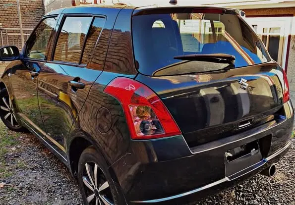 Suzuki Swift 2005 (3)