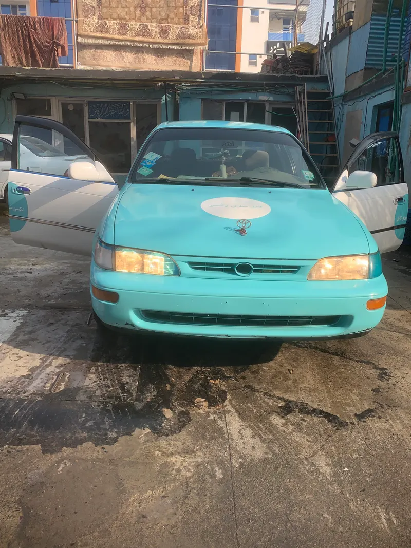 Toyota Corolla 1997 (1)