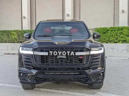 Toyota Land Cruiser VXR 2010 (2)