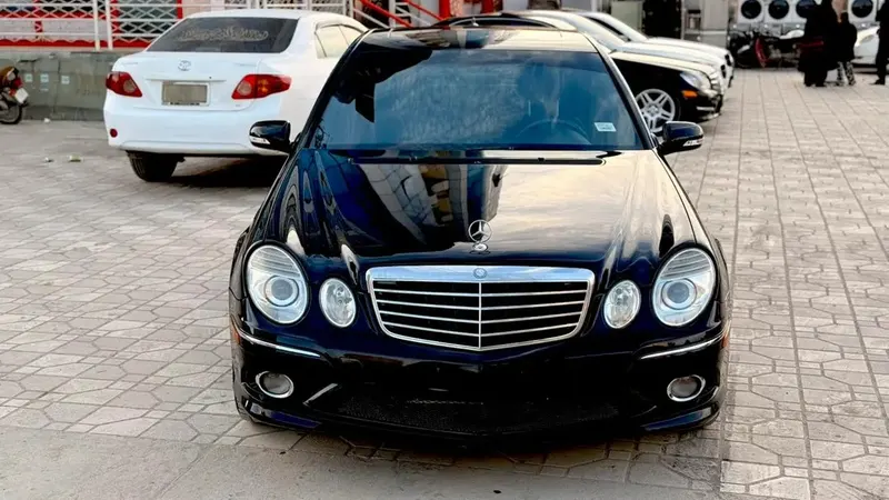 Mercedes-Benz E350 2009 (1)