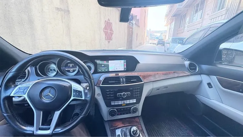 Mercedes-Benz 2013 (3)