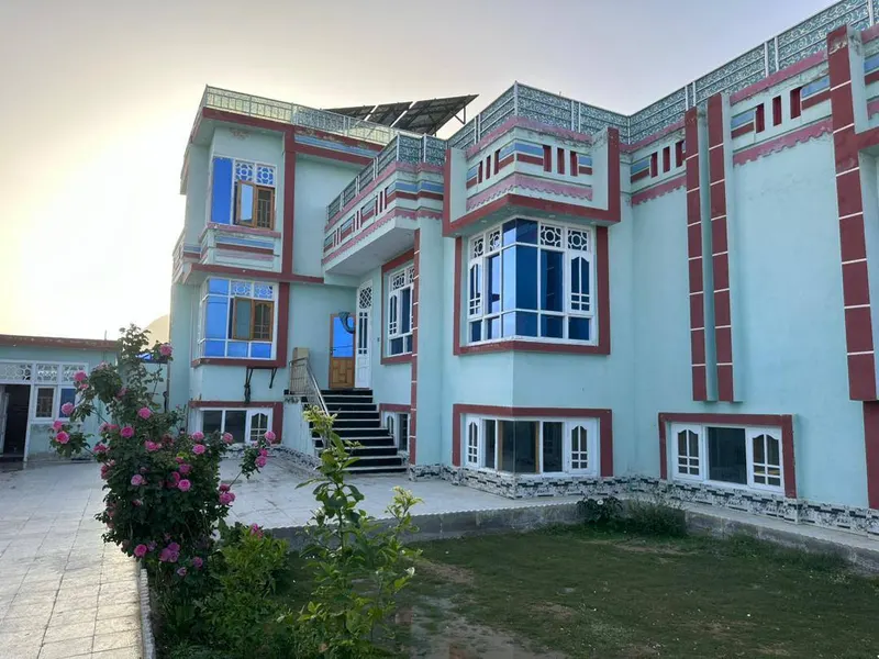 3-storey house for sale, 9 rooms, 500 m², Aino Mina (1)