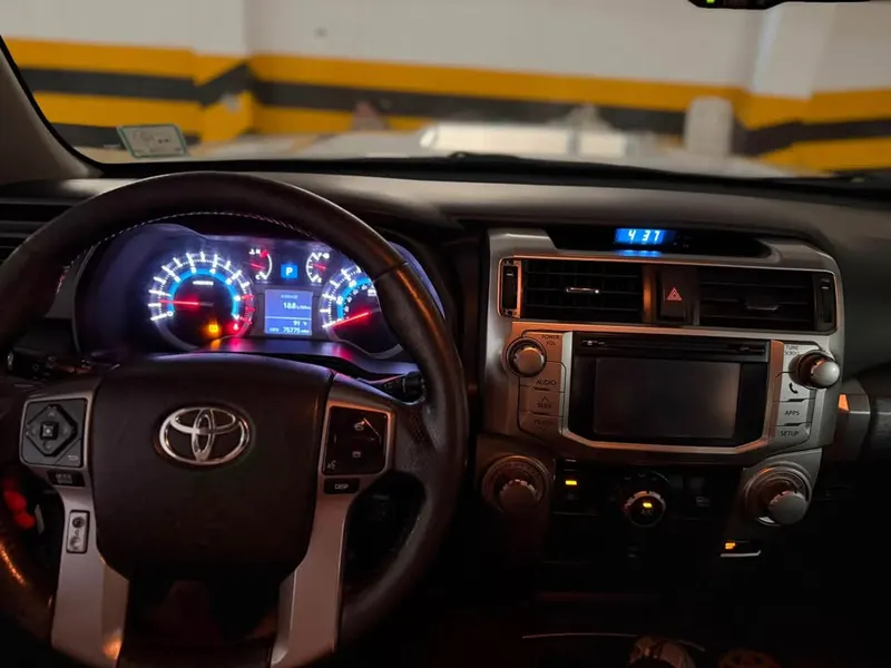 تویوتا 4Runner 2014 (4)
