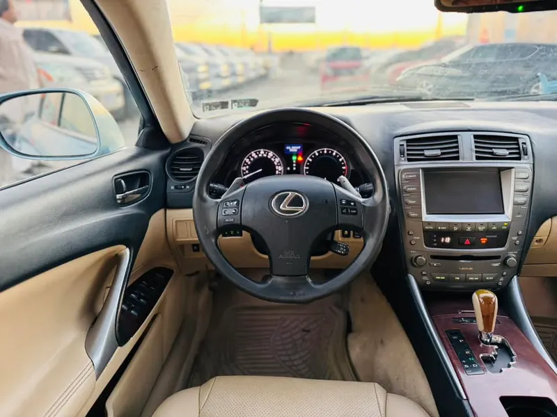 Lexus IS250 2007 (4)