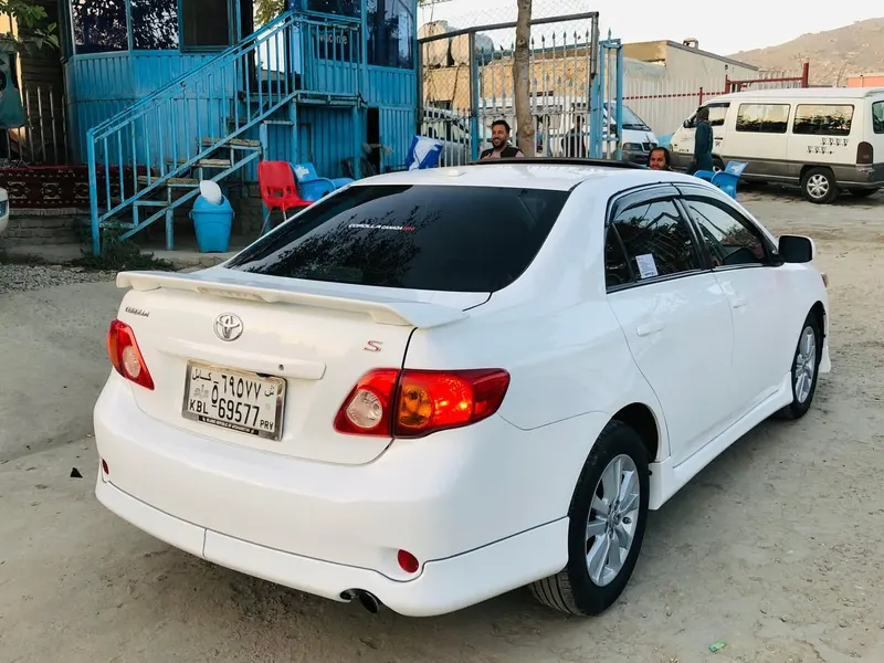 Toyota Corolla 2010 (3)