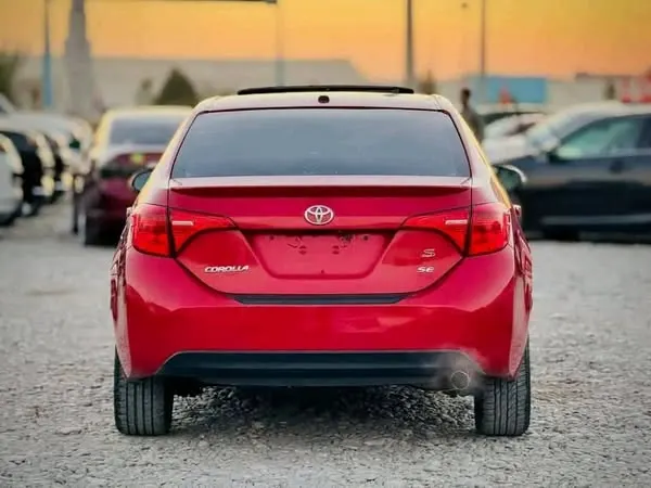 Toyota Corolla 2017 (3)
