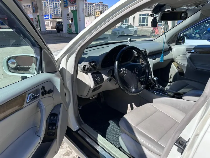 Mercedes-Benz C230 Sport 2007 (3)