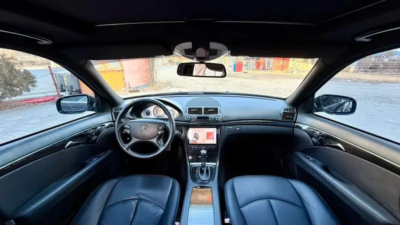 Mercedes-Benz E350 2009 (2)