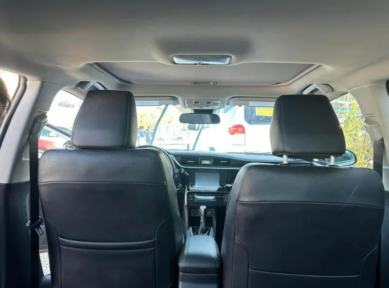 Toyota corolla 2018 (4)