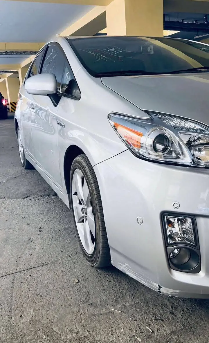 Toyota Prius Hybrid 2011 (2)