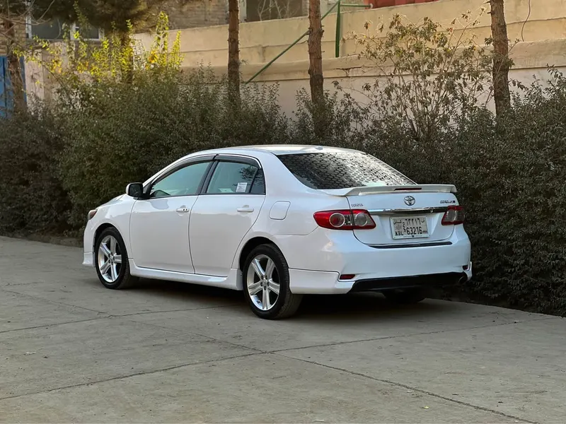 Toyota Corolla 2010 (3)