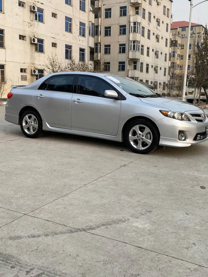 Toyota Corolla 2011 (1)