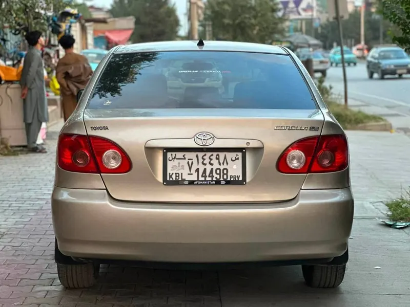 Toyota Corolla LE 2005 (4)
