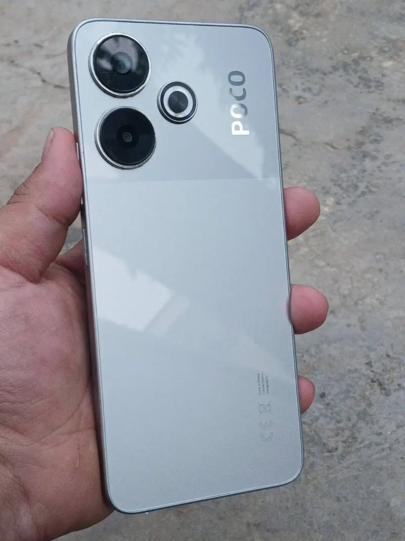 POCO Phone 256GB 16GB RAM (2)