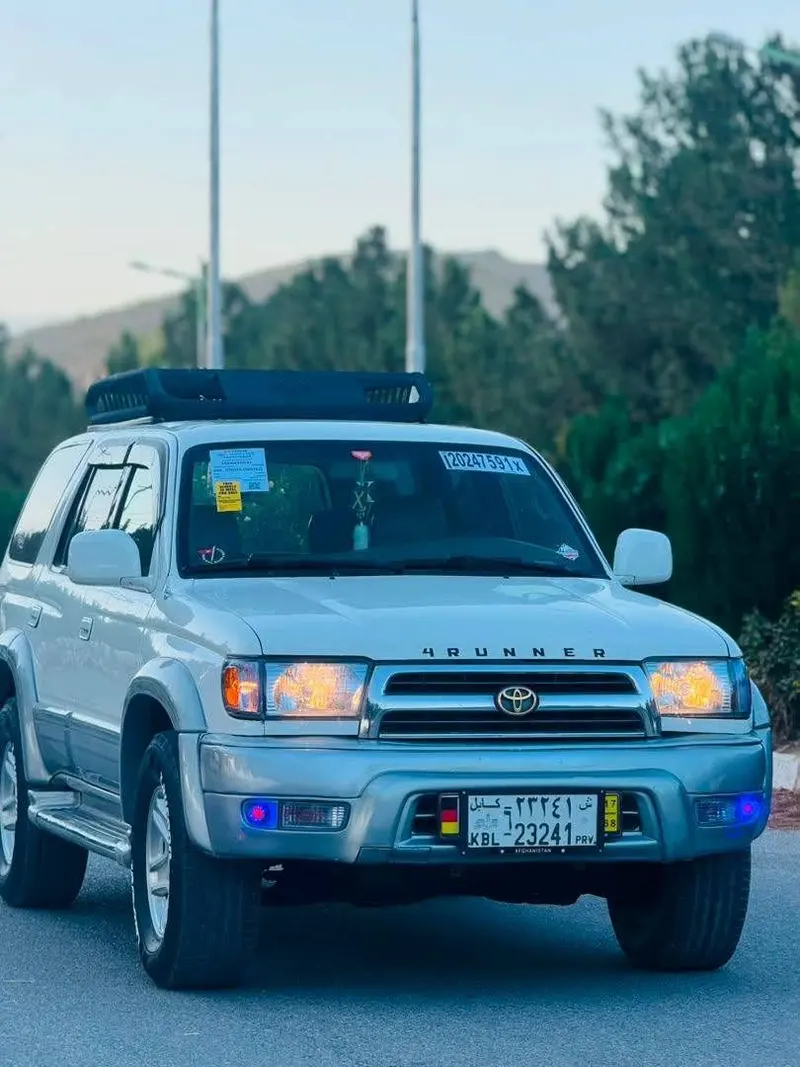 Toyota 4Runner 2000 Limited (3)