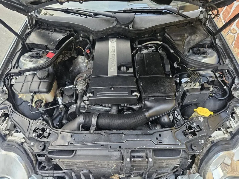 Mercedes-Benz C-Class 2005 (7)