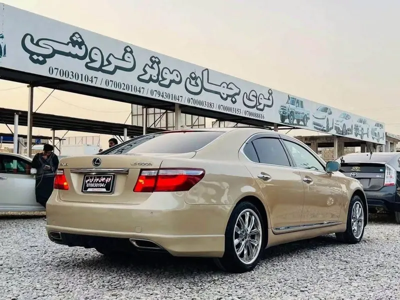 لکسس LS 600h 2008 (2)