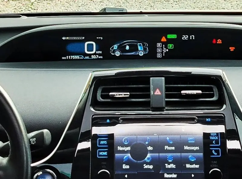 Toyota Prius 2016 (6)