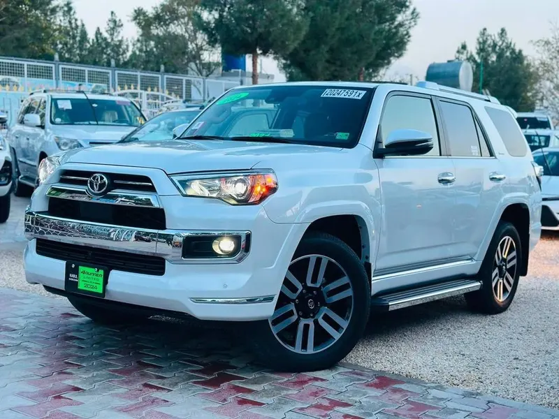 تویوتا 4Runner لیمیتد 2024 (1)