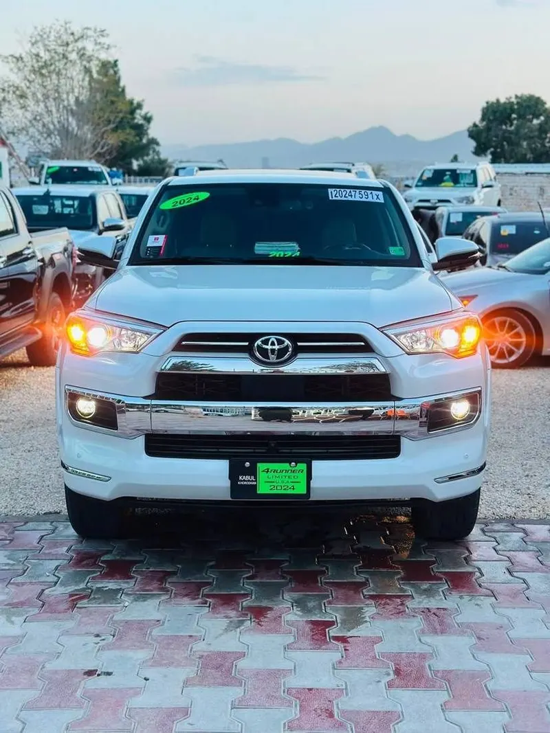 تویوتا 4Runner لیمیتد 2024 (2)