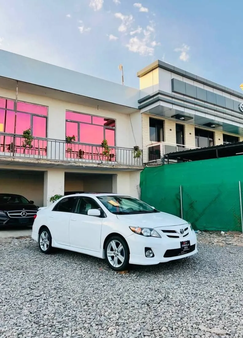 Toyota Corolla S 2013 (3)